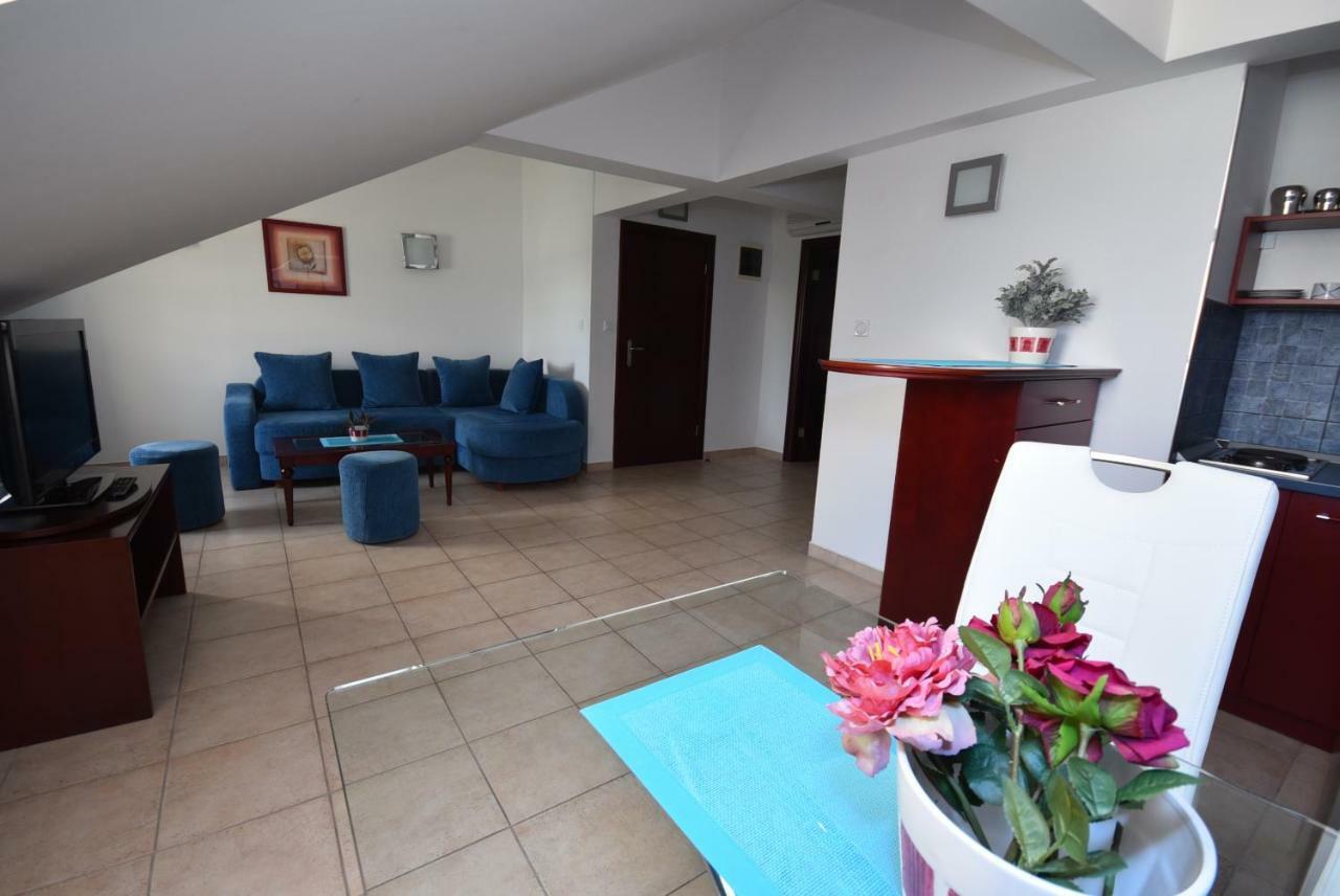 Kezman Apartment تْشيرسيك نوفي المظهر الخارجي الصورة